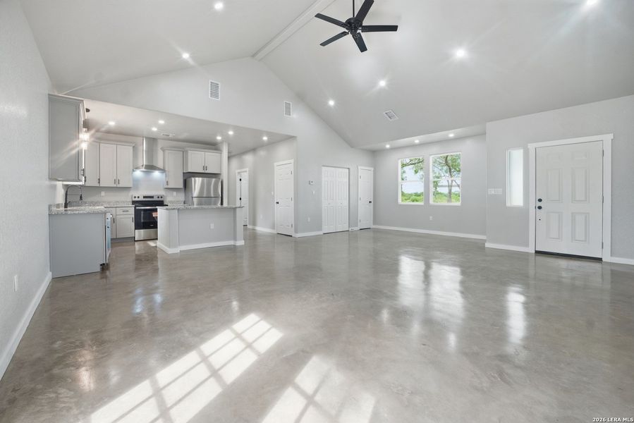 Spacious, unfurnished interior of a new home in , Pleasanton (Image 22).