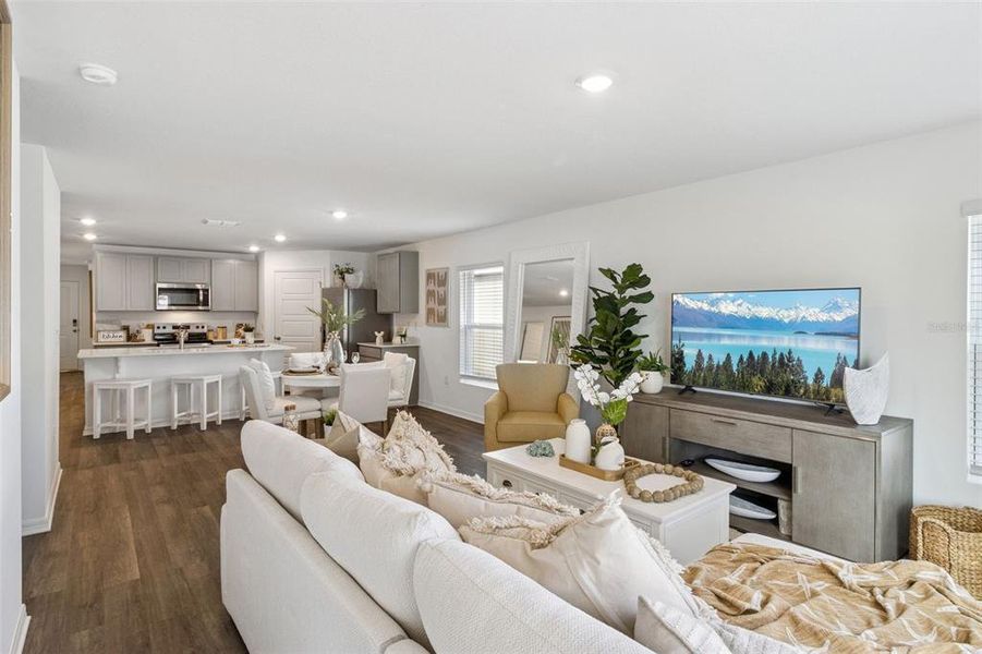 Furnished interior view inside a new home in Magnolia Pointe, Umatilla (Image 6).