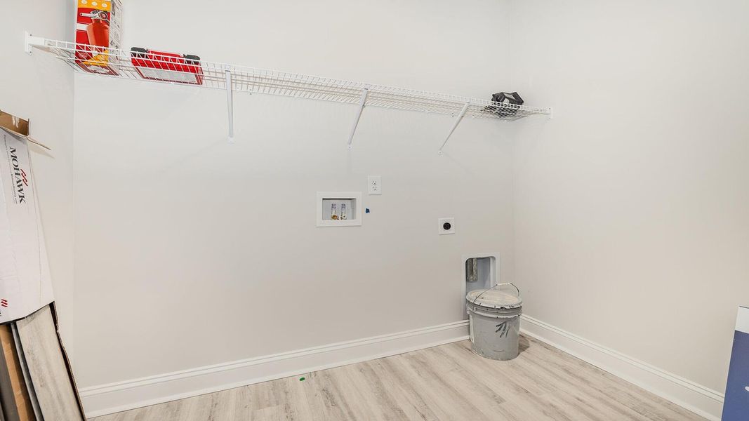 Spacious, unfurnished interior of a new home in Pine Hills at Cane Bay, Summerville (Image 19).