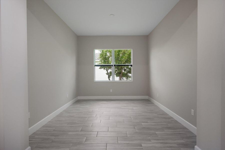 Spacious, unfurnished interior of a new home in , Westlake (Image 54).
