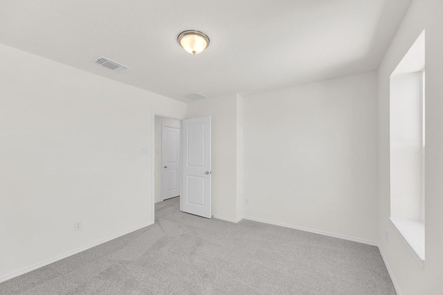 Spacious, unfurnished interior of a new home in Sonterra - Cool Water, Jarrell (Image 29).