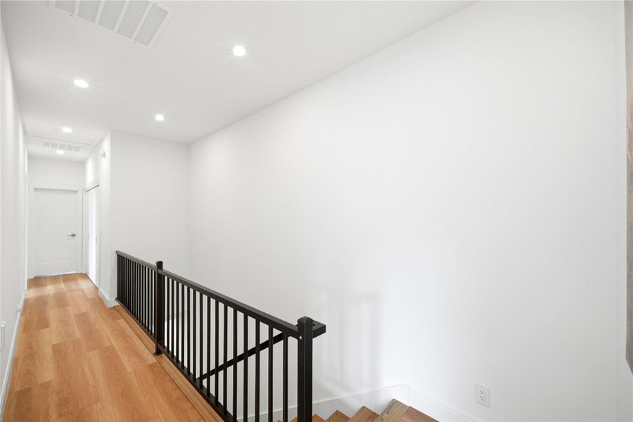 Spacious, unfurnished interior of a new home in , Frankston (Image 20).