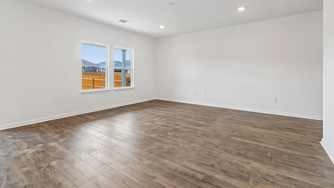 Spacious, unfurnished interior of a new home in Prairie Lakes, Buda (Image 13).