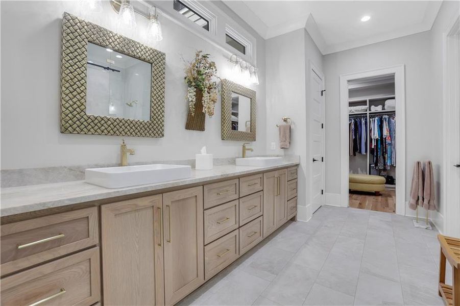 Furnished interior view inside a new home in , Dahlonega (Image 46).