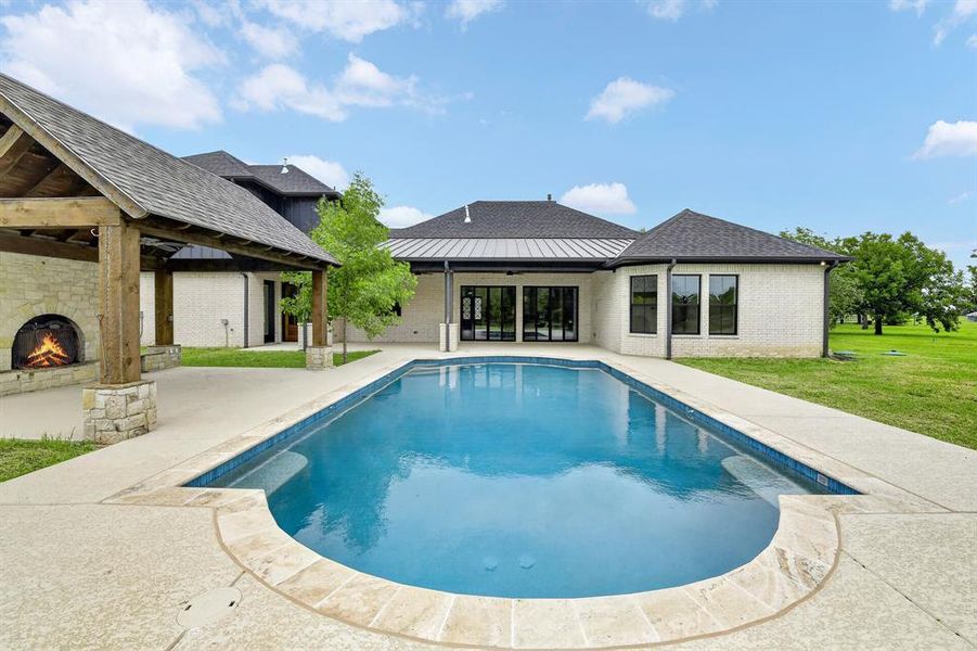Exterior details and patio area of a home in , Pilot Point (Image 26).