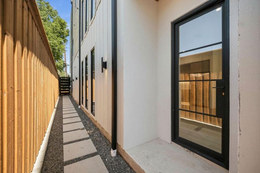 Exterior details and patio area of a home in , Dallas (Image 3).