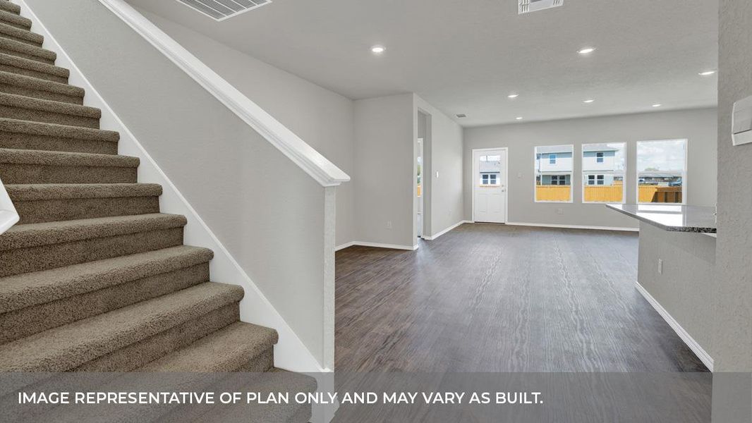 Spacious, unfurnished interior of a new home in Paramount, Kyle (Image 11).