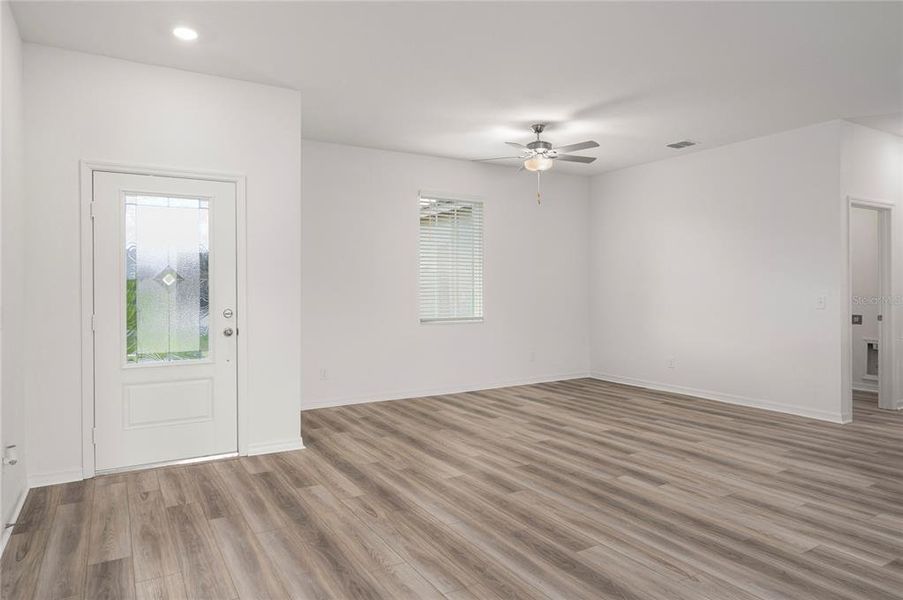 Spacious, unfurnished interior of a new home in Poinciana, Poinciana (Image 11).