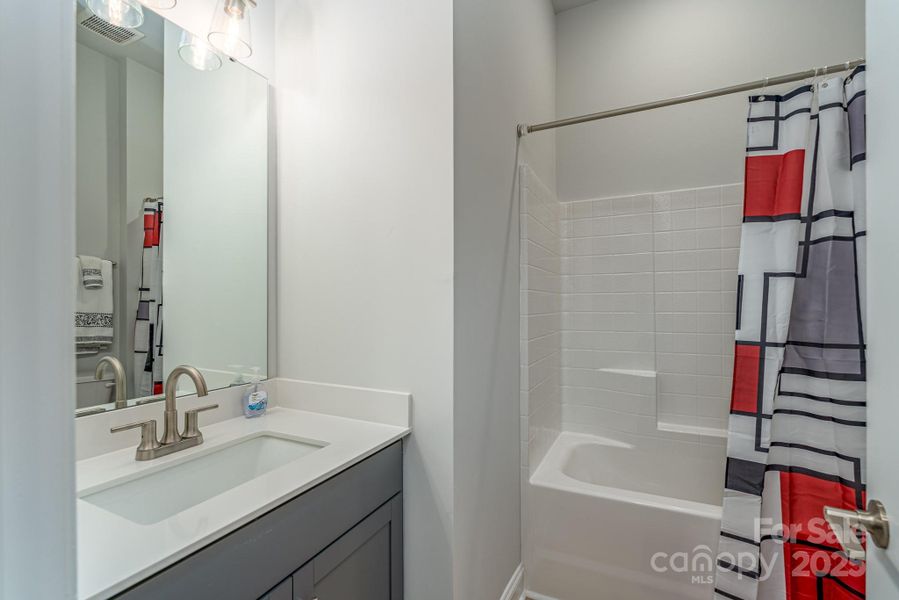 Upper Level Full Bathroom