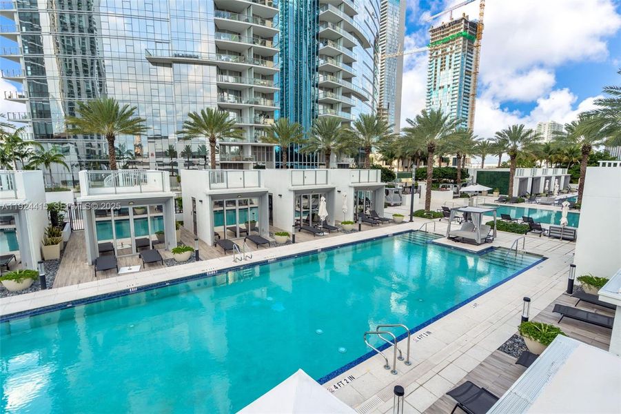 Condo located in Miami, FL showcasing its design and architecture (Image 10).