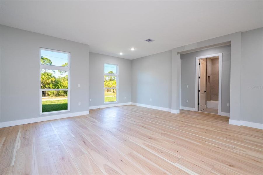 Spacious, unfurnished interior of a new home in , Port Charlotte (Image 24). Spacious, unfurnished interior of a new home in , Port Charlotte (Image 24).
