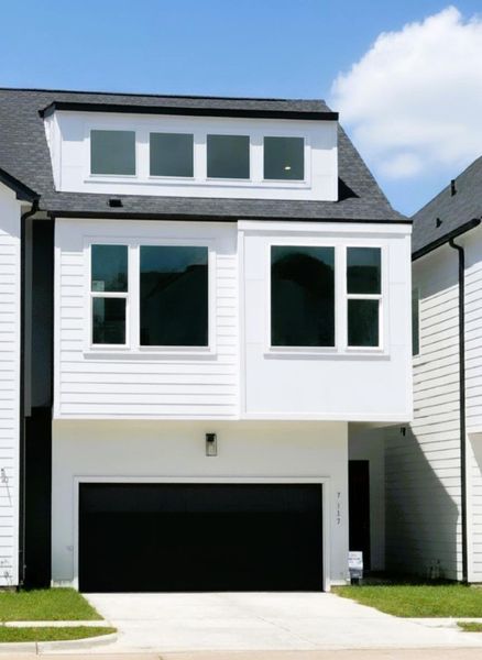 Image 10 of a home in .