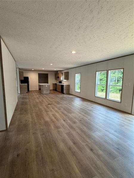 Spacious, unfurnished interior of a new home in , Elberton (Image 10).