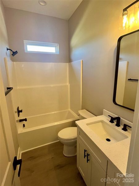 Full Bathroom Full Bathroom