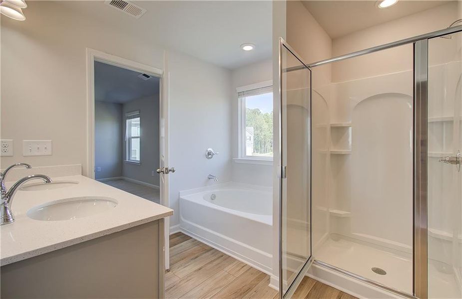 Furnished interior view inside a new home in Chapel Hill, Newnan (Image 5).
