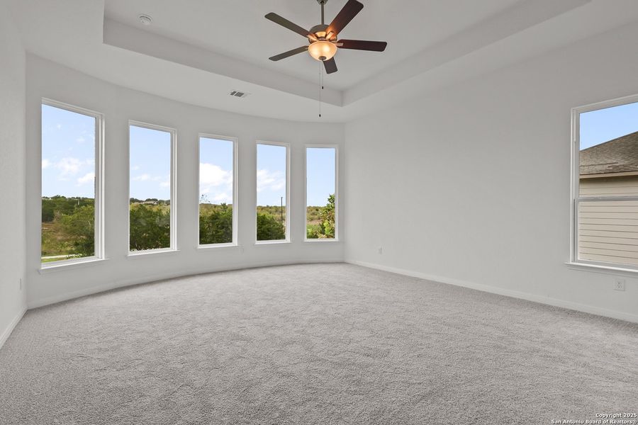 Spacious, unfurnished interior of a new home in Homestead 75', Schertz (Image 28).