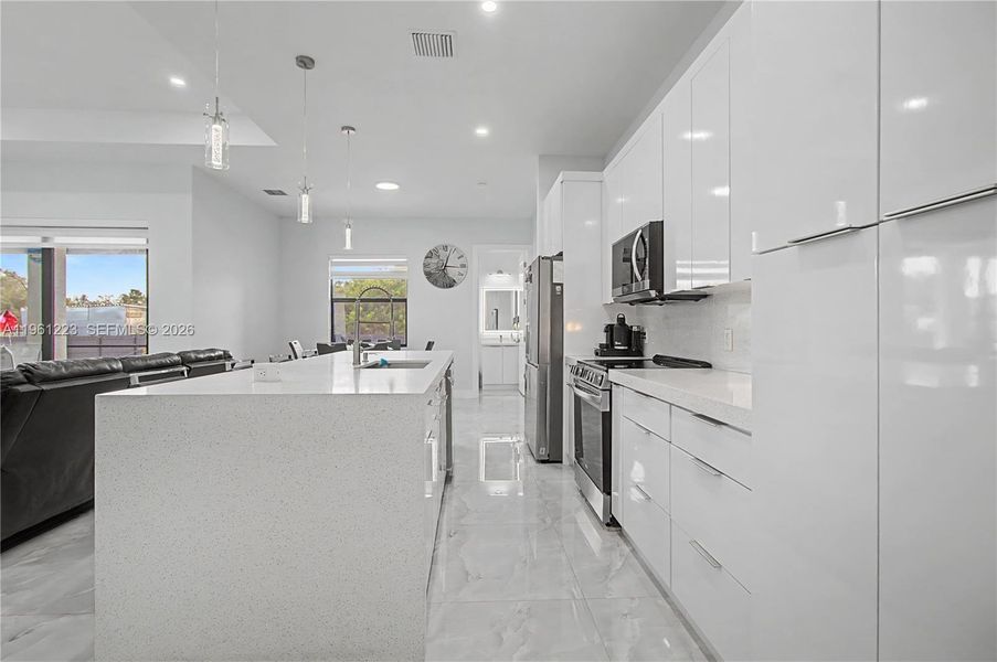 Furnished interior view inside a new home in , Lehigh Acres (Image 13).
