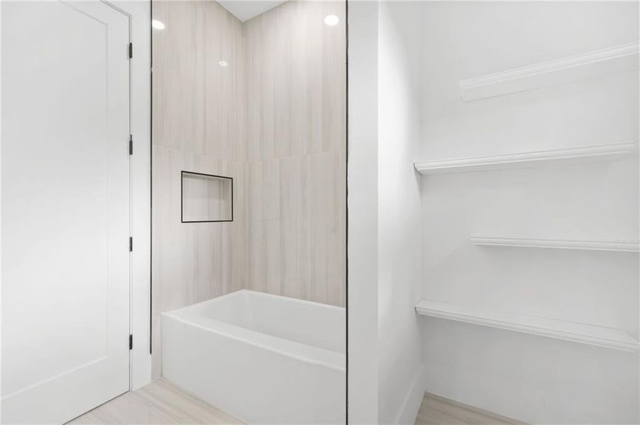 Image 50 of a home in .