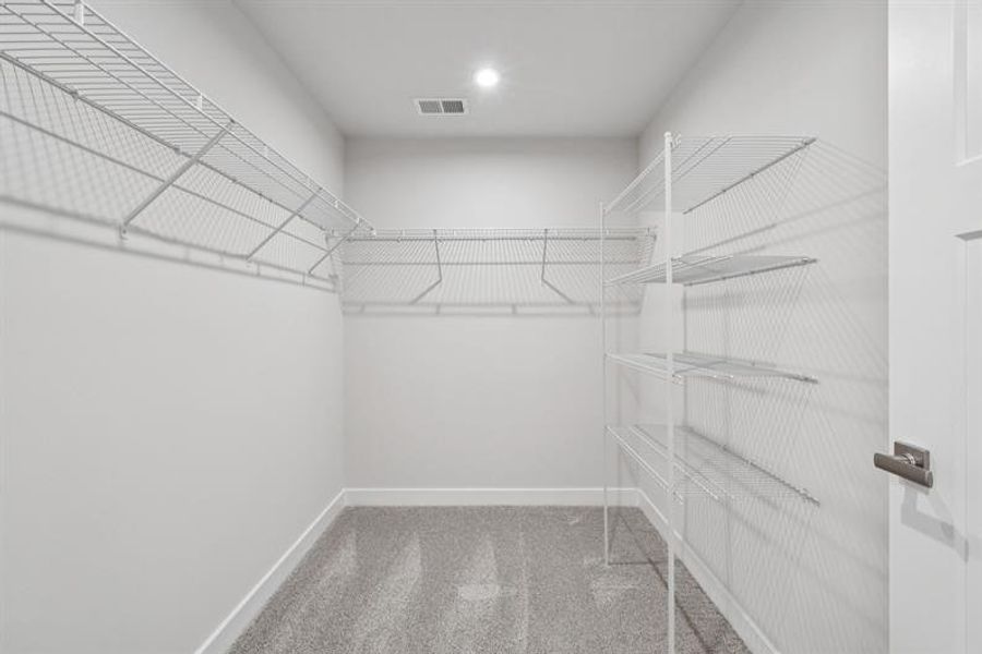Spacious, unfurnished interior of a new home in Chapel Branch, Santee (Image 21).