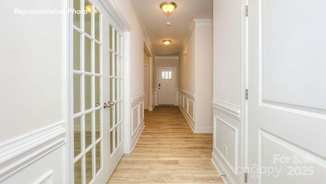 Spacious, unfurnished interior of a new home in Sylvan Creek, Denver (Image 11).