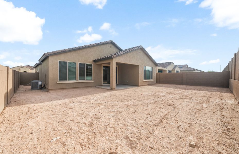 Exterior details and patio area of a home in Sun City Anthem at Merrill Ranch, Florence (Image 3).