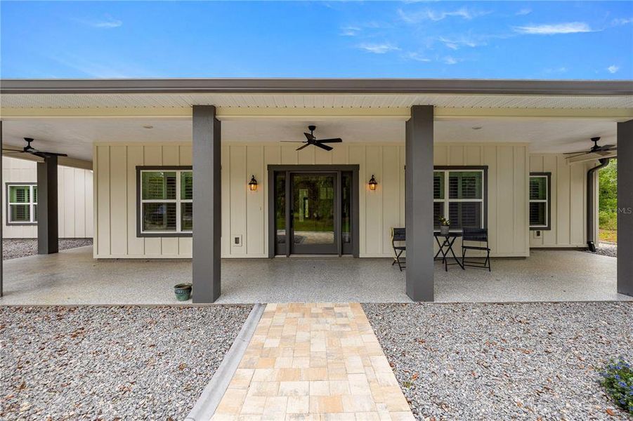 Exterior details and patio area of a home in , Dunnellon (Image 22). Exterior details and patio area of a home in , Dunnellon (Image 22).