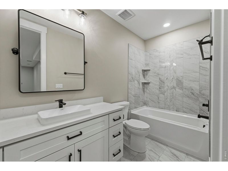 Furnished interior view inside a new home in , Berthoud (Image 33).