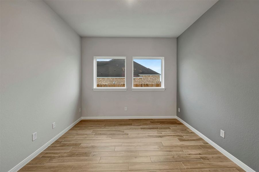 Spacious, unfurnished interior of a new home in The Grand Prairie 50’, Hockley (Image 36).