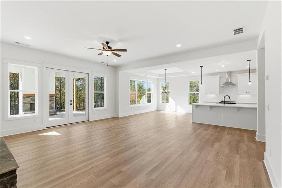 Spacious, unfurnished interior of a new home in , Waleska (Image 21).