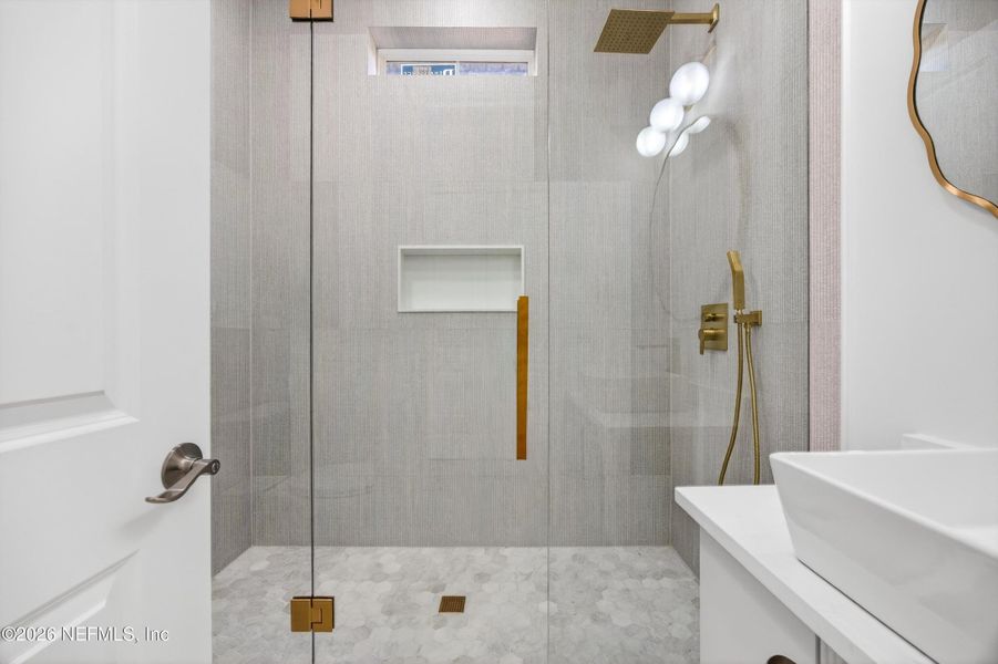 Image 72 of a home in .