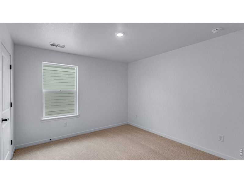 Spacious, unfurnished interior of a new home in Hansen Farm, Fort Collins (Image 15).
