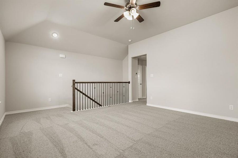 Spacious, unfurnished interior of a new home in Rocky Creek Crossing, Fort Worth (Image 18). Spacious, unfurnished interior of a new home in Rocky Creek Crossing, Fort Worth (Image 18).