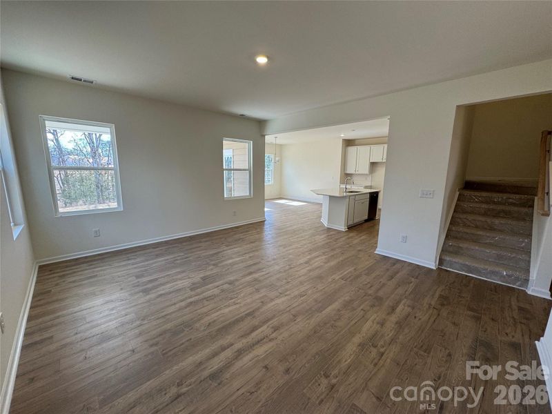 Spacious, unfurnished interior of a new home in McFarland Estates, York (Image 16).
