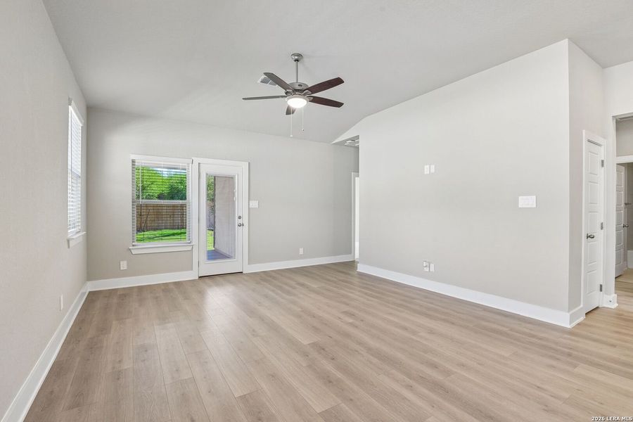 Spacious, unfurnished interior of a new home in Royal Crest, San Antonio (Image 47).