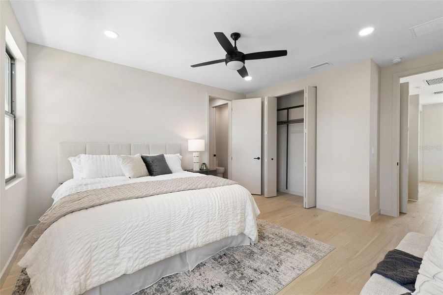 Furnished interior view inside a new home in , St. Petersburg (Image 38).