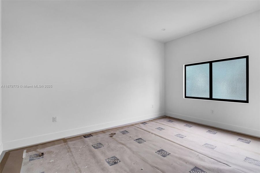 Image 36 of a home in .