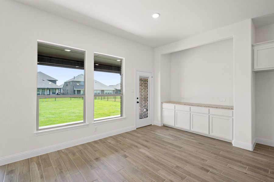 Spacious, unfurnished interior of a new home in Abe's Landing, Granbury (Image 15). Spacious, unfurnished interior of a new home in Abe's Landing, Granbury (Image 15).
