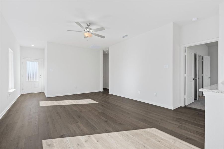 Spacious, unfurnished interior of a new home in Big Sky Estates, Ponder (Image 4).