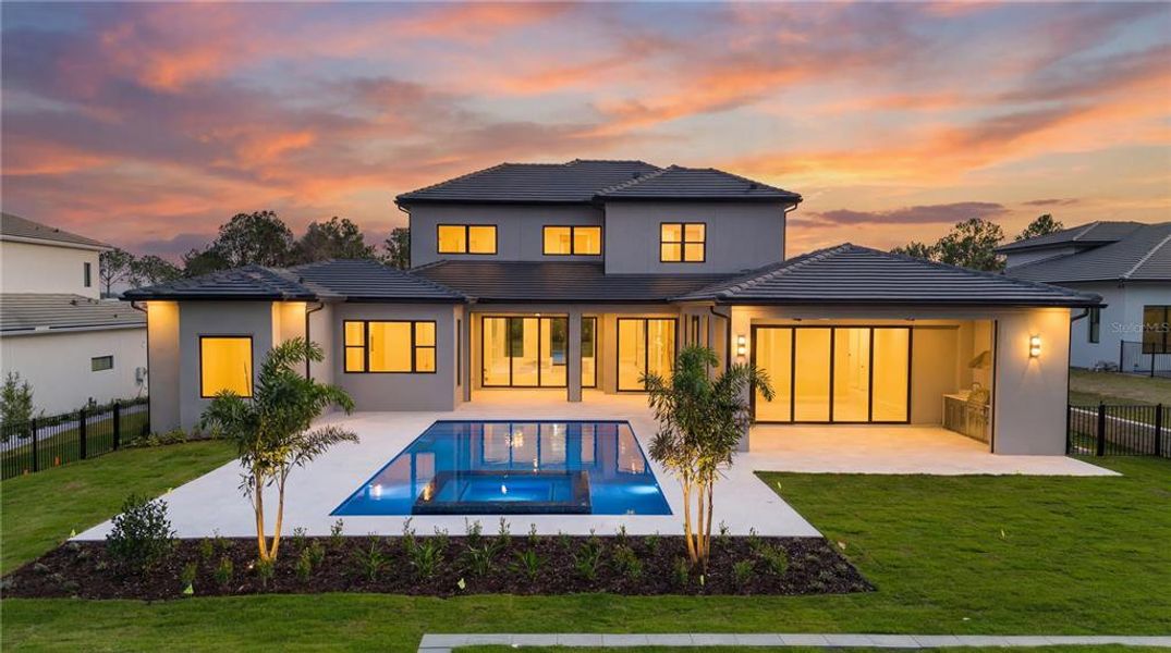 Exterior details and patio area of a home in , Montverde (Image 26).