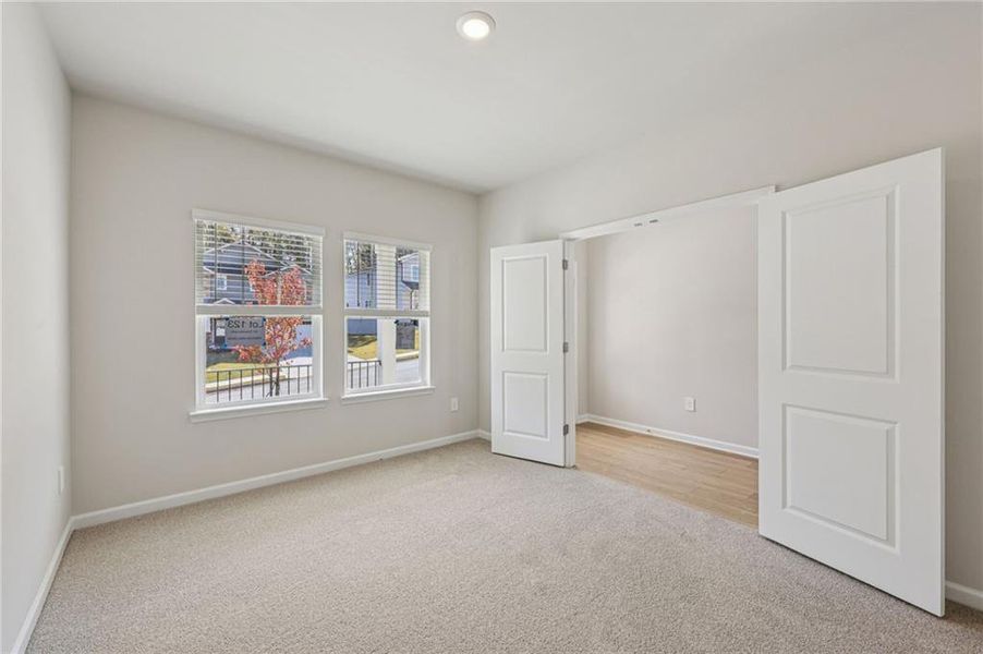 Spacious, unfurnished interior of a new home in The Oaks at Dawson, Dawsonville (Image 20).