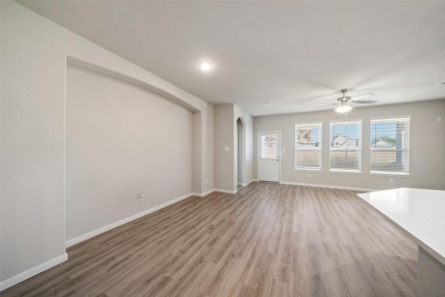 Spacious, unfurnished interior of a new home in Lago Mar, Texas City (Image 21). Spacious, unfurnished interior of a new home in Lago Mar, Texas City (Image 21).