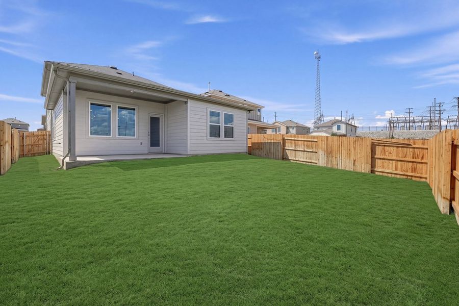 Exterior details and patio area of a home in Sunfield, Buda (Image 4).