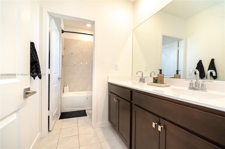 Furnished interior view inside a new home in , Homestead (Image 14).