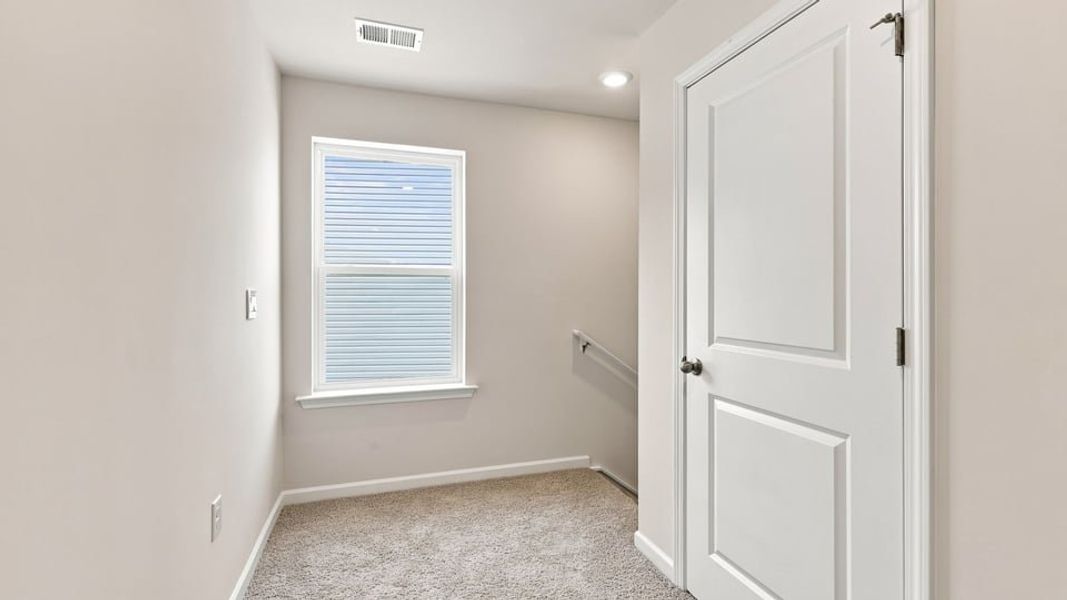 Spacious, unfurnished interior of a new home in Harrier Point, Woodruff (Image 20).