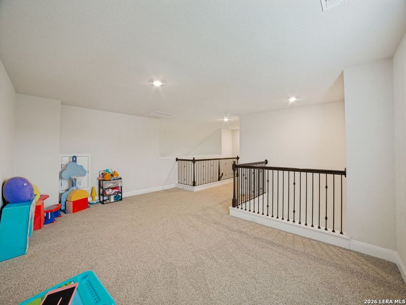 Spacious, unfurnished interior of a new home in , San Antonio (Image 22).