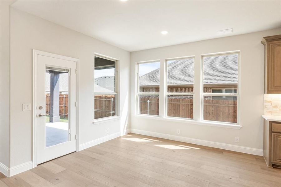 Spacious, unfurnished interior of a new home in Country Lakes Classic 60, Argyle (Image 27).