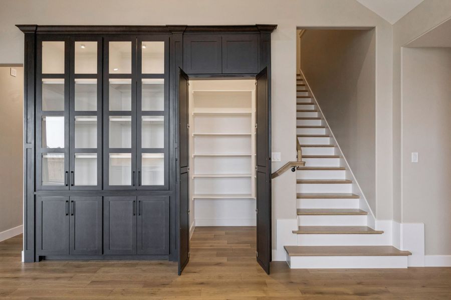 Spacious, unfurnished interior of a new home in Mustang Lakes, Celina (Image 23).