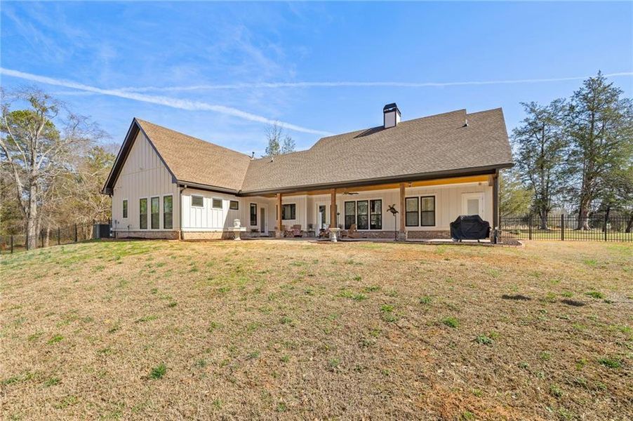 Exterior details and patio area of a home in , Jefferson (Image 26).