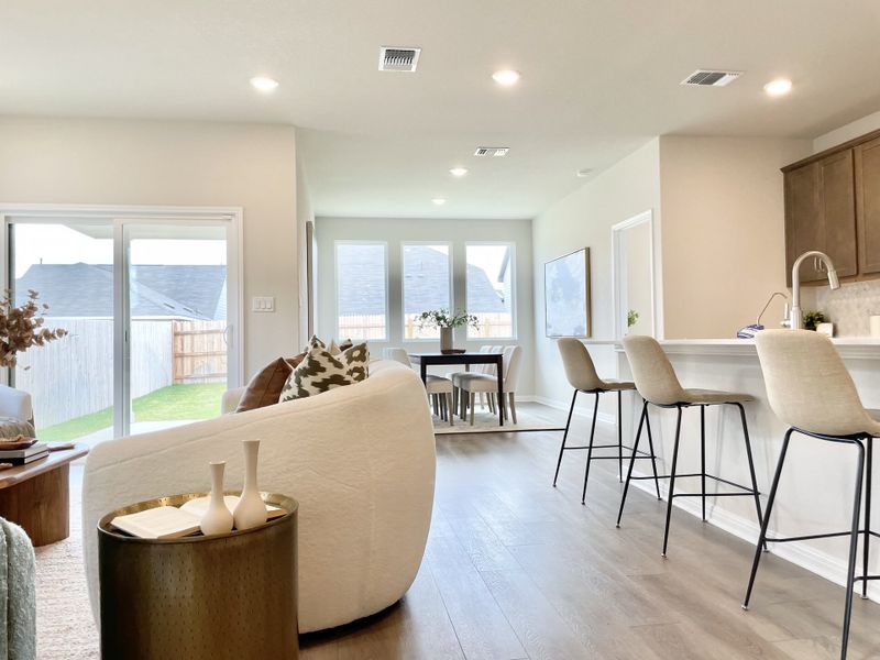 Representative furnished interior of a home built from the Blake by Ashton Woods in Rolling Glen, Hutto (Image 6).