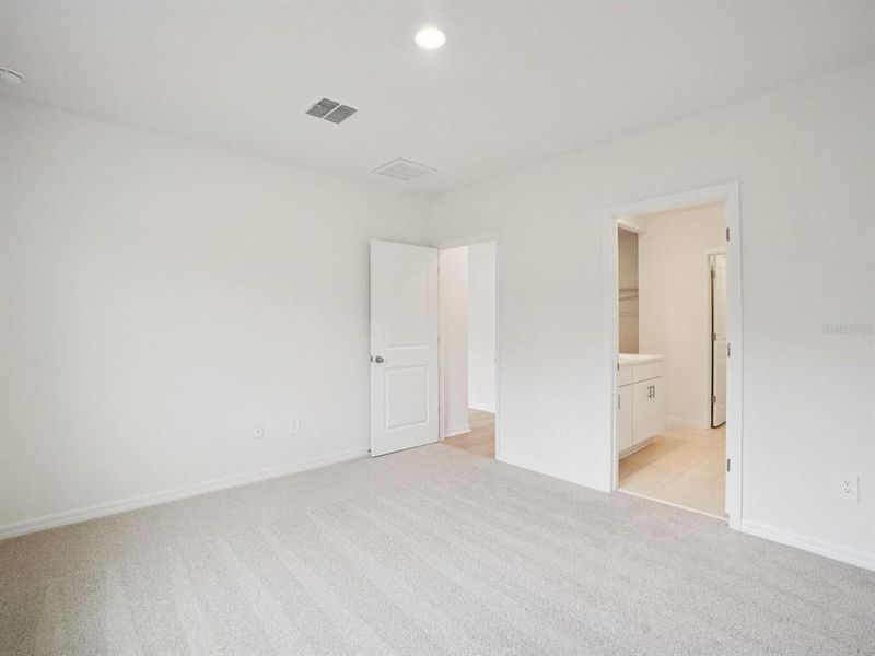 Spacious, unfurnished interior of a new home in Benton Hills - Premier Series, Brooksville (Image 11).